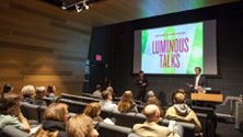 Luminous Talks 비디오 주요 장면